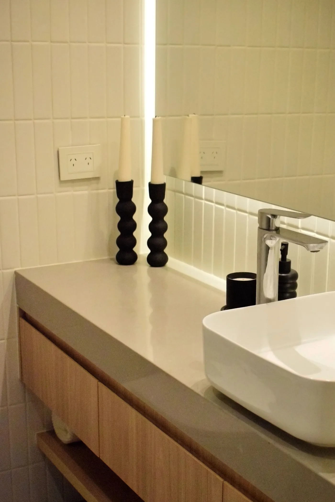 Baño principal: bacha y vanitory